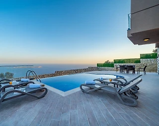 Kaş Sarıbelen'de Eşsiz Manzaraya Sahip, Özel Havuzlu, Otantik Villa  - 3