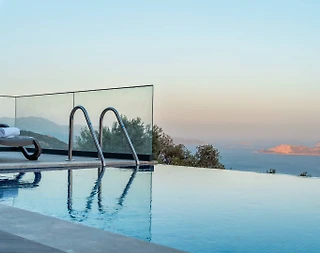 Antalya Kaş'ta Geniş Ailelere Uygun, Sonsuzluk Havuzlu, Lüks Villa - 5