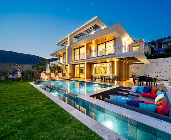 Kaş Kalkan'da Enfes Deniz Manzaralı, Özel Havuzlu, Kiralık Villa - 1