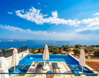 Kaş Gökçeören'de Enfes Deniz Manzaralı, Özel Havuzlu, Kiralık Villa - 2