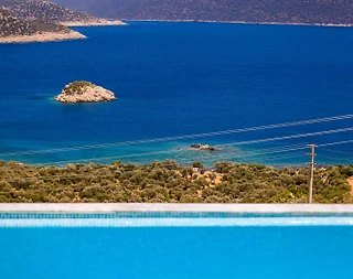 Kaş Belenli'de Panoramik Deniz Manzaralı, Özel Havuzlu, Şık Villa - 3