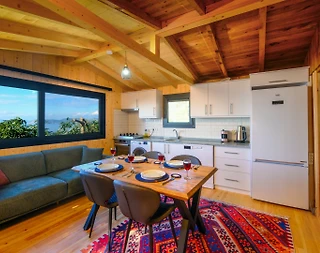 Fethiye Faralya'da Enfes Doğada, Deniz Manzaralı, Ahşap Ev - 1