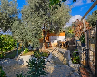 Fethiye Faralya'da Enfes Doğada, Deniz Manzaralı, Ahşap Ev - 5