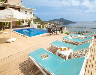 Kaş Kalkan'da Geniş Alanlara Sahip, Özel Havuzlu, Manzaralı Villa - 4