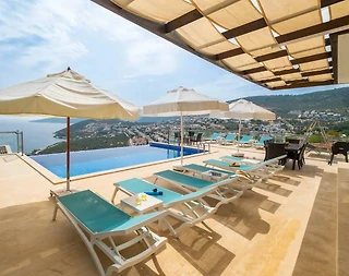 Kaş Kalkan'da Geniş Alanlara Sahip, Özel Havuzlu, Manzaralı Villa - 2