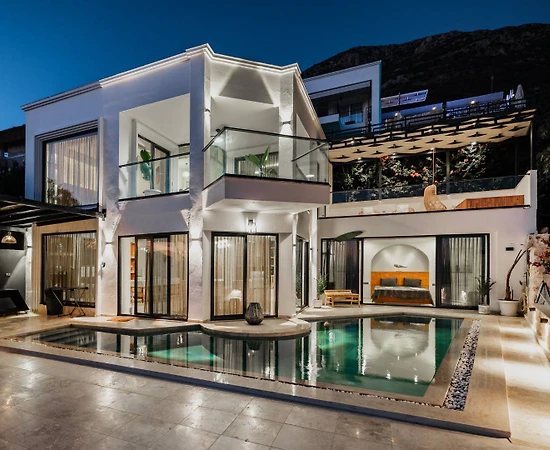 Kaş Kalkan'da Harika Deniz Manzaralı Özel Havuzlu Lüks Villa - 1
