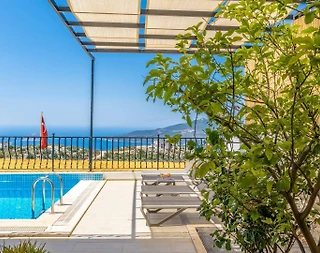 Kaş Bezirgan'da Deniz Manzaralı, Kalabalık Ailelere Uygun, Lüks Villa - 5