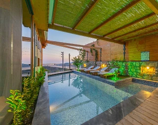 Kaş Bezirgan'da Tasarımıyla Büyüleyen, Özel Havuzlu, Ahşap Villa - 2