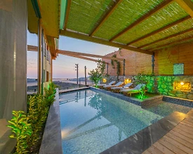 Kaş Bezirgan'da Tasarımıyla Büyüleyen, Özel Havuzlu, Ahşap Villa - 2