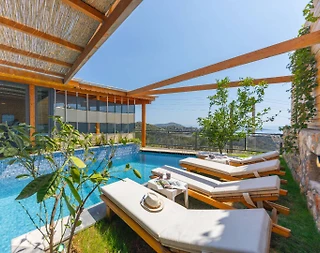 Kaş Bezirgan'da Tasarımıyla Büyüleyen, Özel Havuzlu, Ahşap Villa - 4
