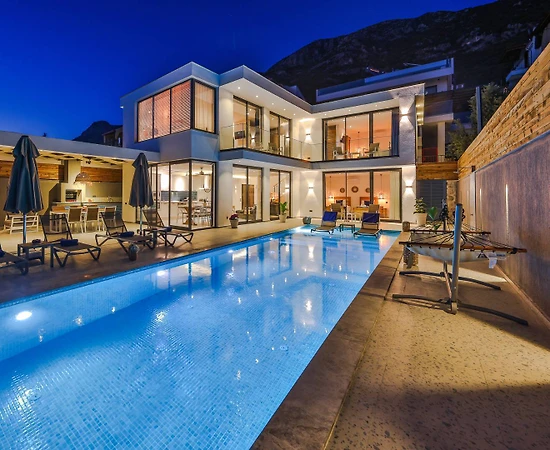 Kalkan Kördere'de Deniz Manzaralı, Özel Havuzlu, Lüks Villa - 1