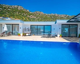 Kaş Bezirgan'da Balayı Çiftlerine Uygun, Özel Havuzlu, Konforlu Villa - 2