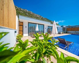 Kaş Bezirgan'da Balayı Çiftlerine Uygun, Özel Havuzlu, Konforlu Villa - 3