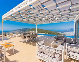Kaş Kalkan'da Manzarası Denize Açılan, Özel Havuzlu, Kiralık Villa - 2
