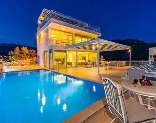 Kaş Kalkan'da Manzarası Denize Açılan, Özel Havuzlu, Kiralık Villa - 1