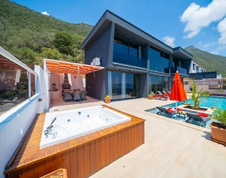 Kaş Belenli'de Deniz ve Doğa Manzaralı, Özel Havuzlu, 3+1 Villa - 4