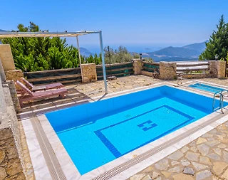 Kaş İslamlar'da Konforlu, Yetişkin ve Çocuk Havuzlu, Manzaralı Villa - 2