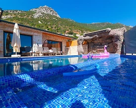 Kaş İslamlar'da Taş Mimarili, Özel Havuzlu, Konforlu Villa - 3