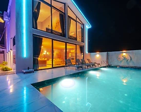 Kaş Bezirgan'da Deniz Manzaralı, Özel Havuzlu, 2+1 Villa - 2