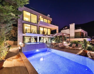 Kaş Kalkan'da Isıtmalı Havuzlu, Deniz Manzaralı, Lüks Villa - 1