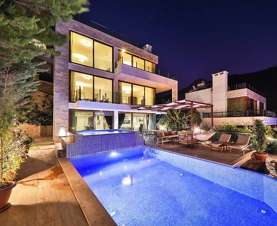 Kaş Kalkan'da Isıtmalı Havuzlu, Deniz Manzaralı, Lüks Villa - 1