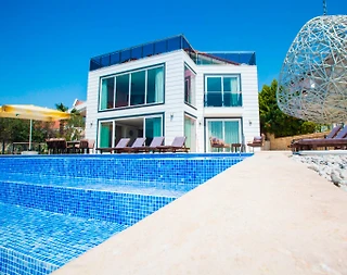 Kaş Kalkan'da Geniş Ailelere Uygun, Özel Havuzlu, Ferah Villa - 1