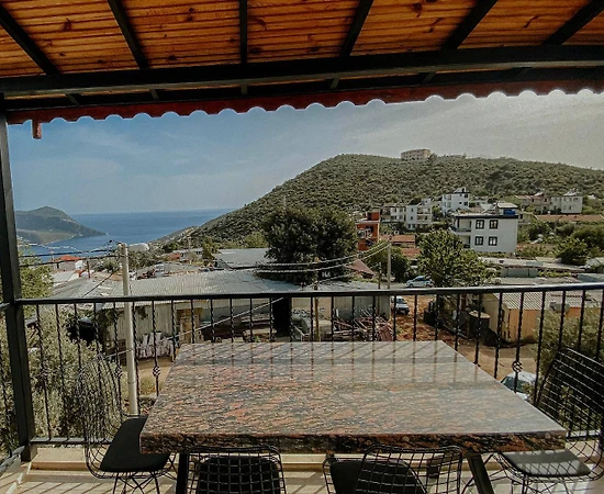 Kaş Akbel'de Merkeze Yakın, 4 Kişilik, 2+1 Apart - 1