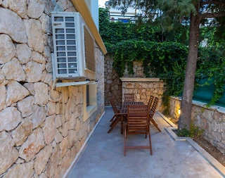 Kalkan Kalamar'da Deniz Manzaralı, Geniş Ailelere Uygun, Kiralık Villa - 4