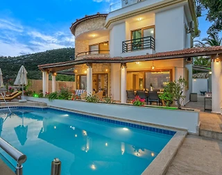 Kaş Kalkan'da Doğa ve Deniz Manzaralı, Özel Havuzlu, Otantik Villa - 1
