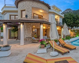 Kaş Kalkan'da Doğa ve Deniz Manzaralı, Özel Havuzlu, Otantik Villa - 3