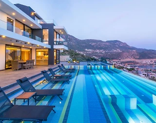 Kaş Kalkan'da Benzersiz Deniz Manzaralı, Özel Havuzlu, İhtişamlı Villa - 2