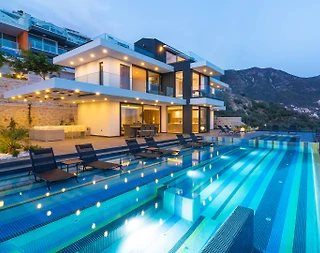 Kaş Kalkan'da Benzersiz Deniz Manzaralı, Özel Havuzlu, İhtişamlı Villa - 1