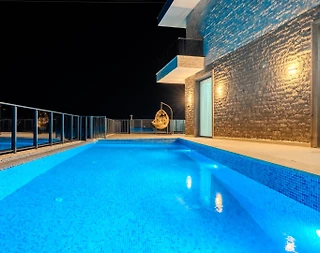 Kaş Bezirgan'da Göz Alıcı Deniz Manzaralı, Özel Havuzlu, Lüks Villa - 2