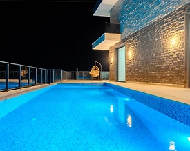 Kaş Bezirgan'da Göz Alıcı Deniz Manzaralı, Özel Havuzlu, Lüks Villa - 2