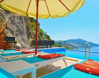 Kalkan'da Kalabalık Ailelere Uygun, Açık ve Kapalı Havuzlu, Şık Villa - 5