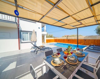 Kaş Belenli'de Doğa İle İç İçe, Özel Havuzlu, Kiralık Villa - 4