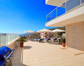 Kaş Kalkan'da Merkezi Konumda, Özel Havuzlu, 4+1 Villa - 4