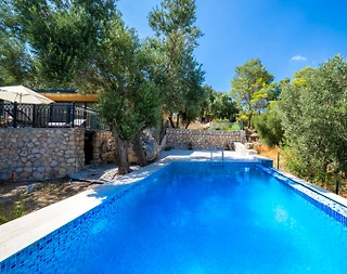 Kaş Yeşilköy'de Enfes Deniz Manzaralı, Özel Havuzlu, Taş Villa - 5