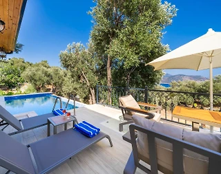 Kaş Yeşilköy'de Balayı Çiftlerine Uygun, Özel Havuzlu, Manzaralı Villa - 2