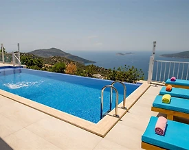 Kaş Kördere'de Büyüleyici Deniz Manzaralı, Özel Havuzlu, Kiralık Villa - 2