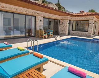 Kaş Kördere'de Büyüleyici Deniz Manzaralı, Özel Havuzlu, Kiralık Villa - 5