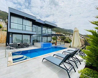 Kaş Kalkan'da Muhteşem Deniz Manzaralı, Özel Havuzlu, Modern Villa - 1