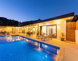 Kaş İslamlar'da Deniz Manzaralı, Özel Havuzlu, Kiralık Balayı Villası - 3