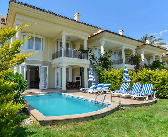 Fethiye'de Denize Yürüme Mesafesinde, Özel Havuzlu, Bahçeli Villa - 1