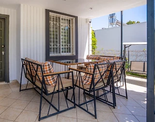 Kemer Tekirova'da Denize Sıfır, Müstakil Bahçeli, Tatil Evi - 3