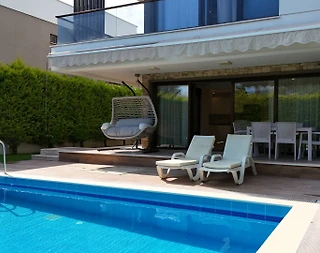 Kemer Çamyuva'da Denize Yakın Konumda, Özel Havuzlu, 4+1 Villa - 3