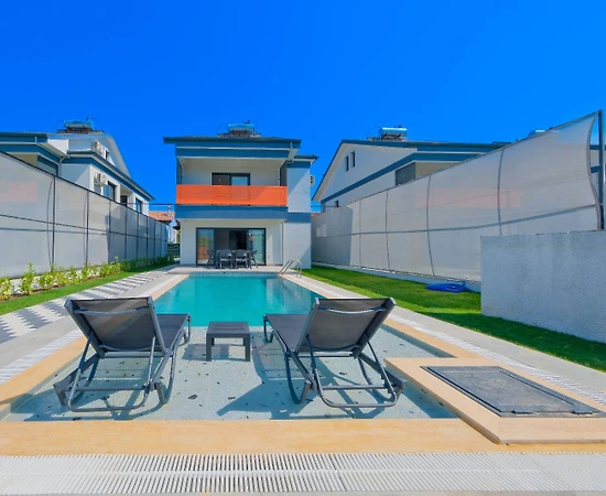 Fethiye Çiftlik'te Denize Yakın, Özel Havuzlu, Modern Villa - 1