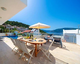 Kaş Kalkan'da Denize Yürüme Mesafesinde, Özel Havuzlu, Konforlu Villa - 3