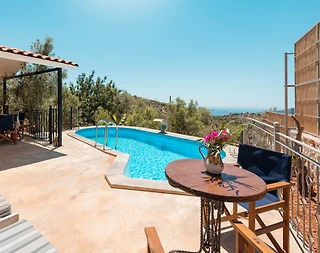 Kalkan Kördere'de Merkeze ve Denize Yakın, Özel Havuzlu, Kiralık Villa - 2