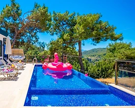 Kalkan Akbel'de Merkezi Konumda, Özel Havuzlu, Kiralık Villa - 2